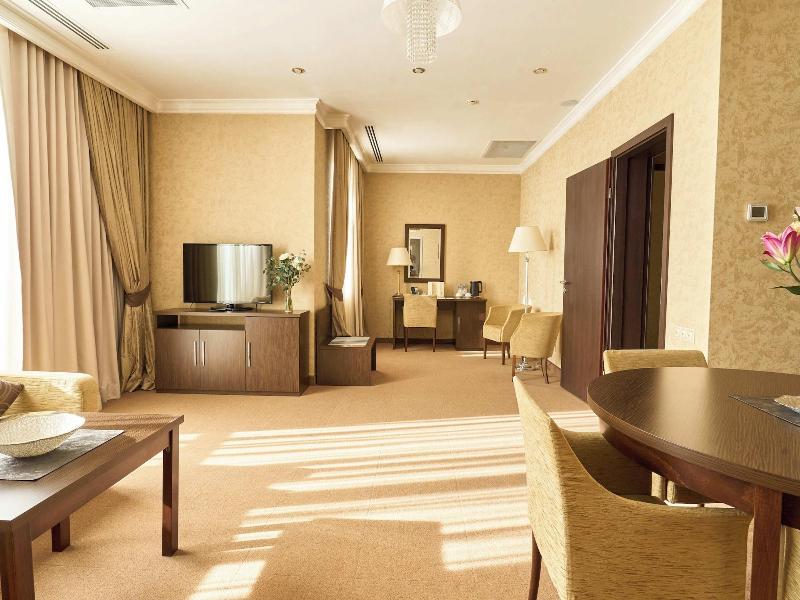 Kainar Hotel image