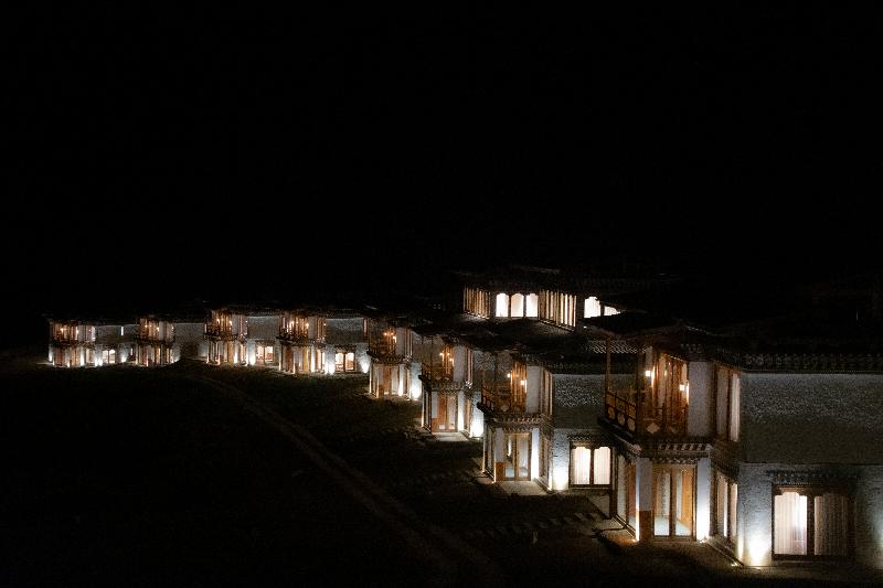 Ozen Resort image