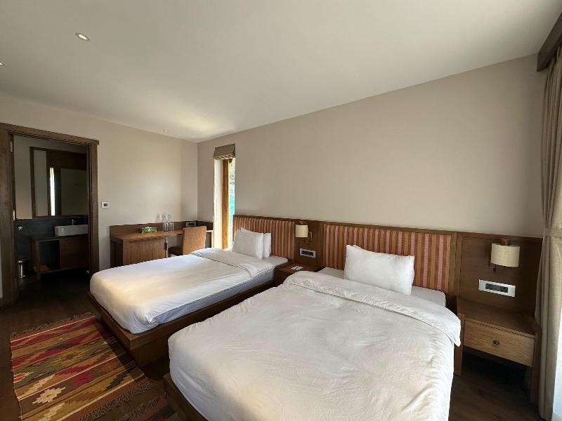 Ozen Resort image