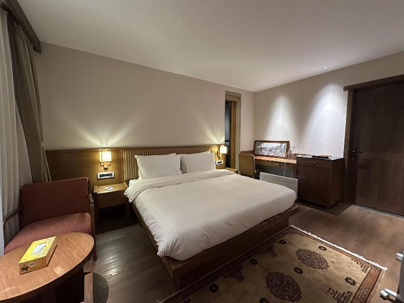 Ozen Resort image