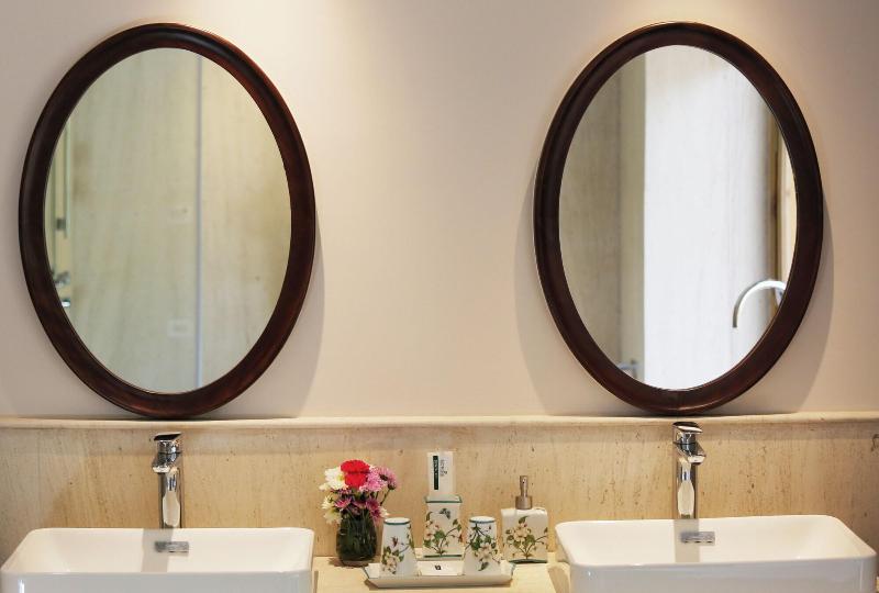 Ozen Resort image