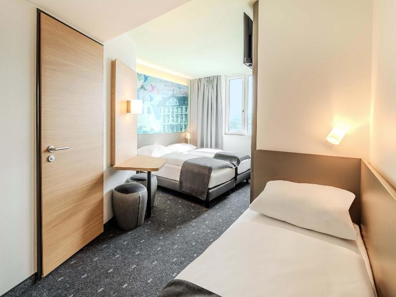 B&B HOTEL Offenburg-HBF image