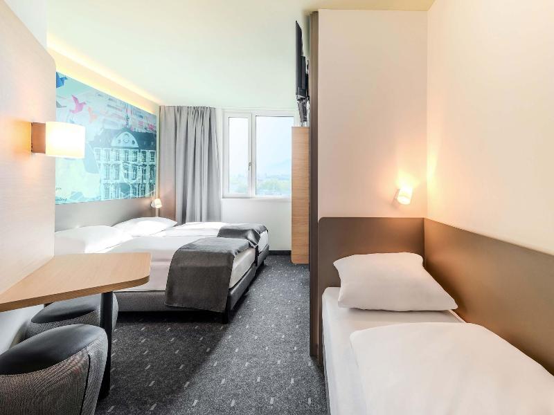 B&B HOTEL Offenburg-HBF image