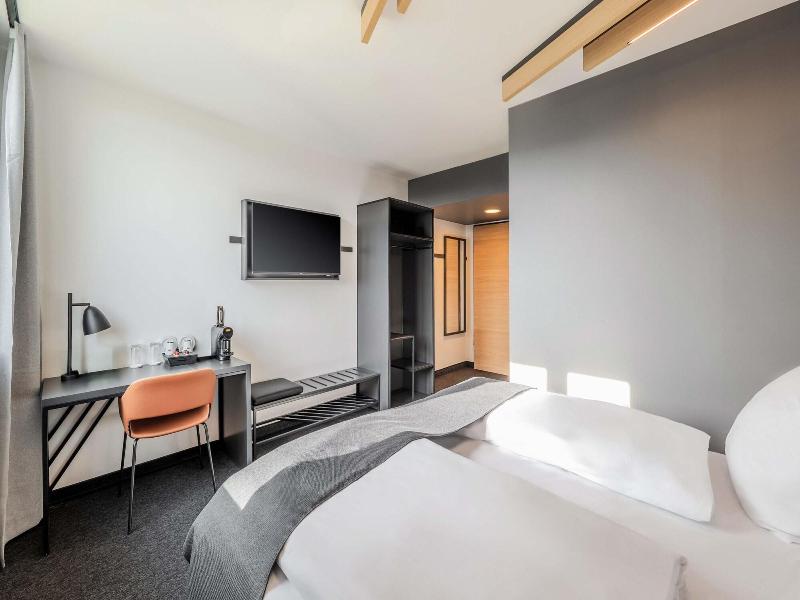 B&B HOTEL Offenburg-HBF image