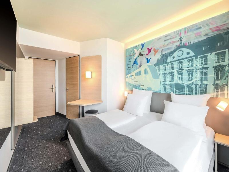 B&B HOTEL Offenburg-HBF image