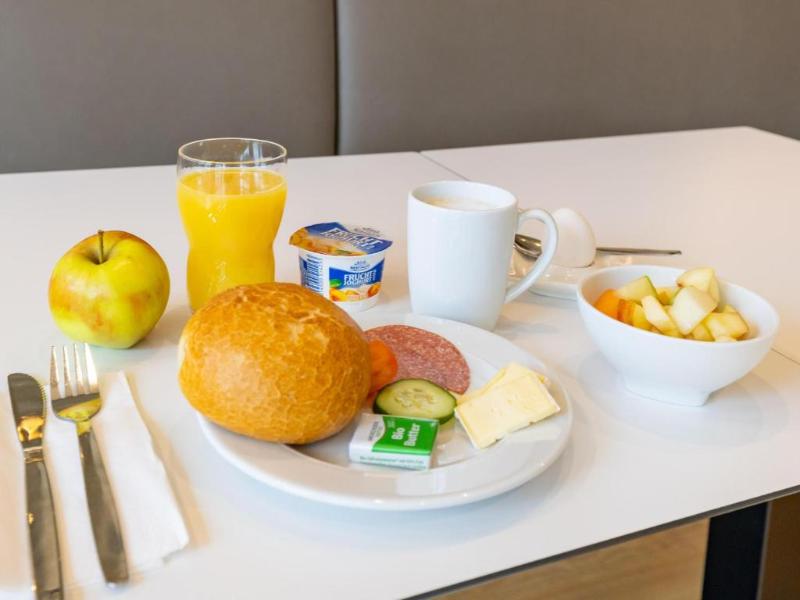 B&B HOTEL  Idar-Oberstein image
