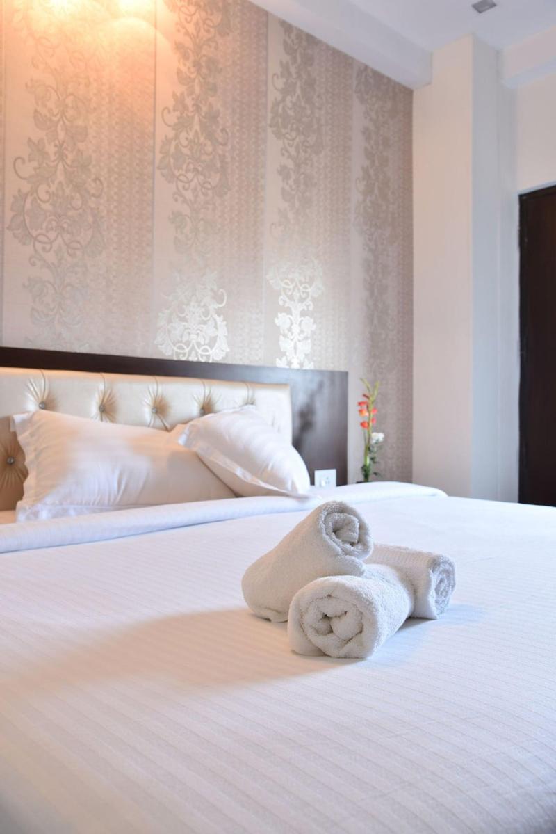 Hotel Florainn image