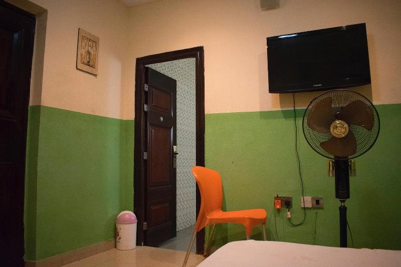 Taverna Guest House image