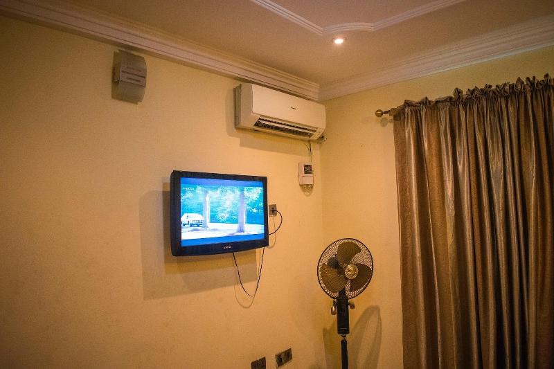 Taverna Guest House image