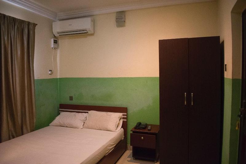 Taverna Guest House image