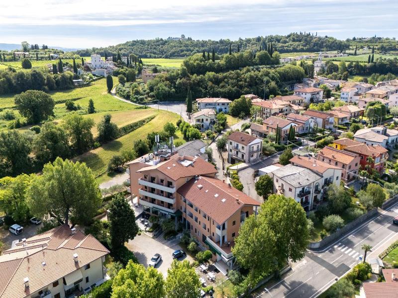 Hotel La Carica image