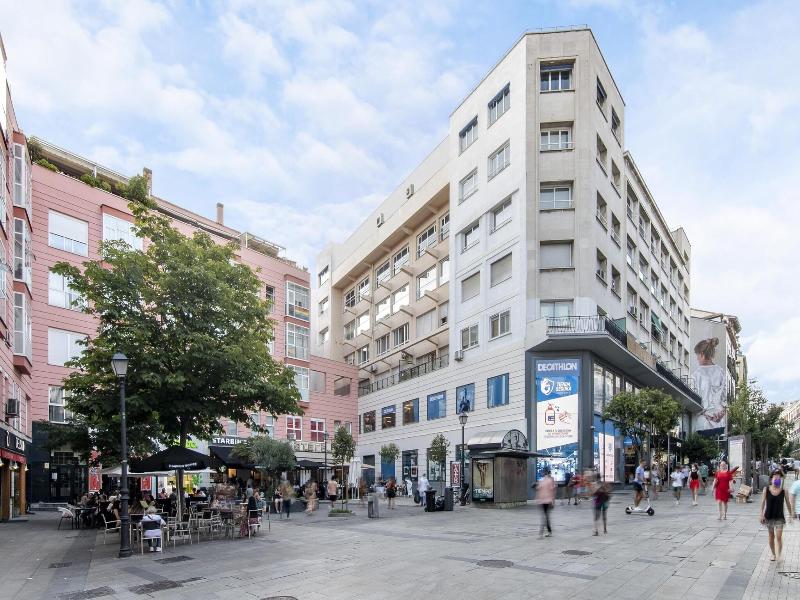 Bob W Chueca image