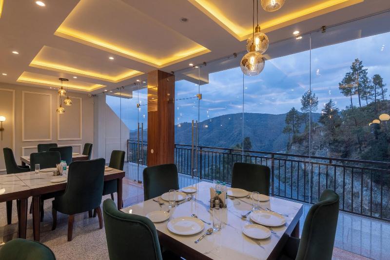 The Chail Resort image