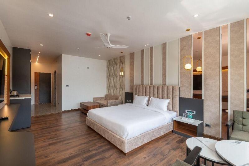 The Chail Resort image