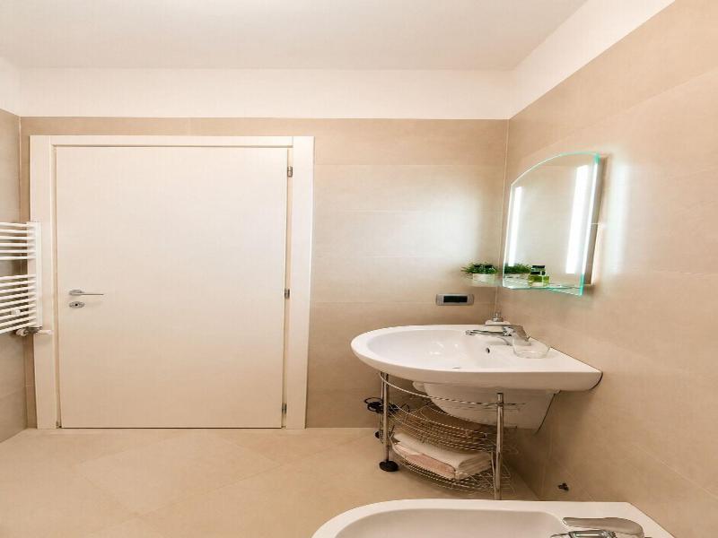 Style Homes image