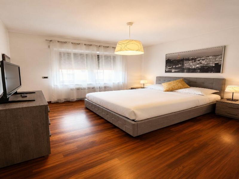 Style Homes image