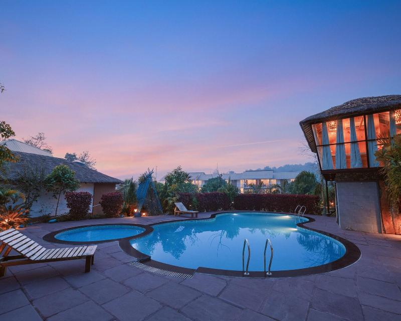 Justa Lazy Haven Corbett image