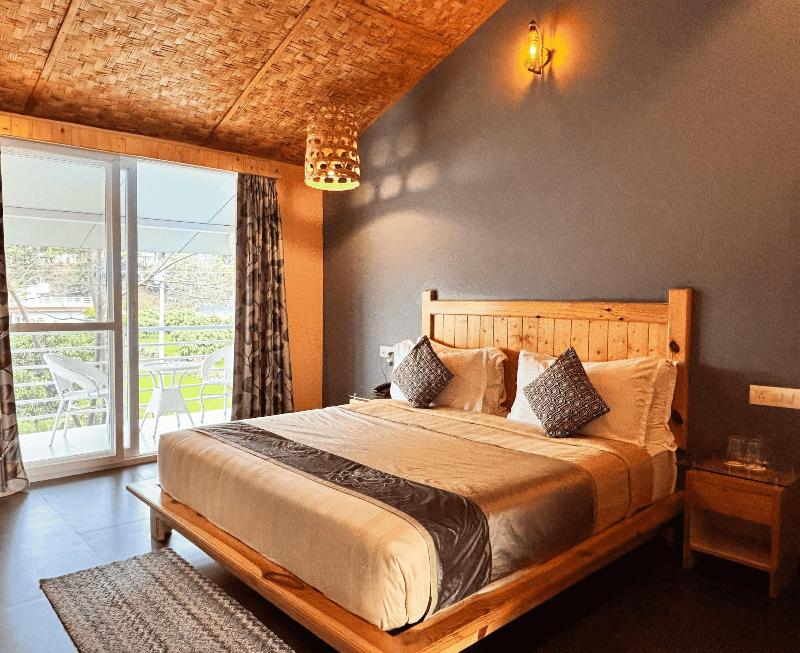 Justa Lazy Haven Corbett image