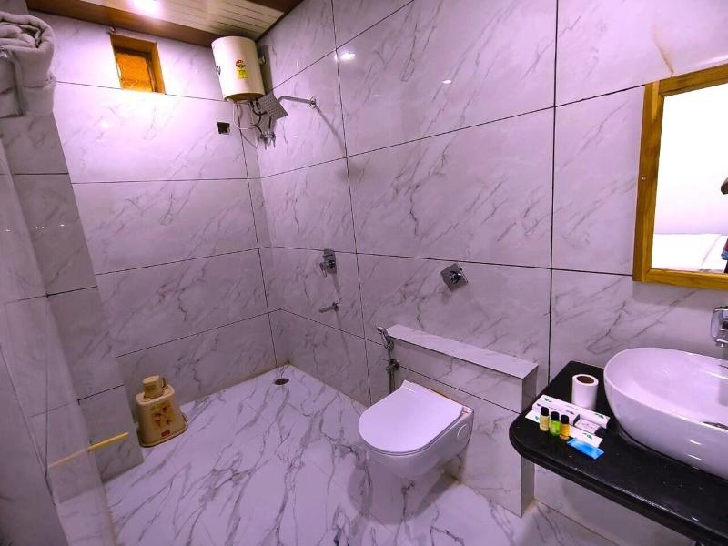 Hotel Jodhani Regency image
