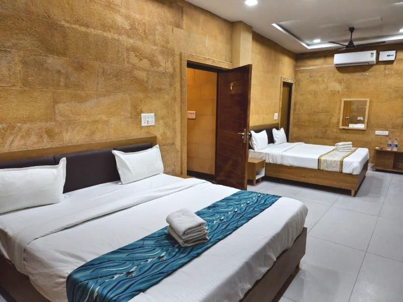 Hotel Jodhani Regency image