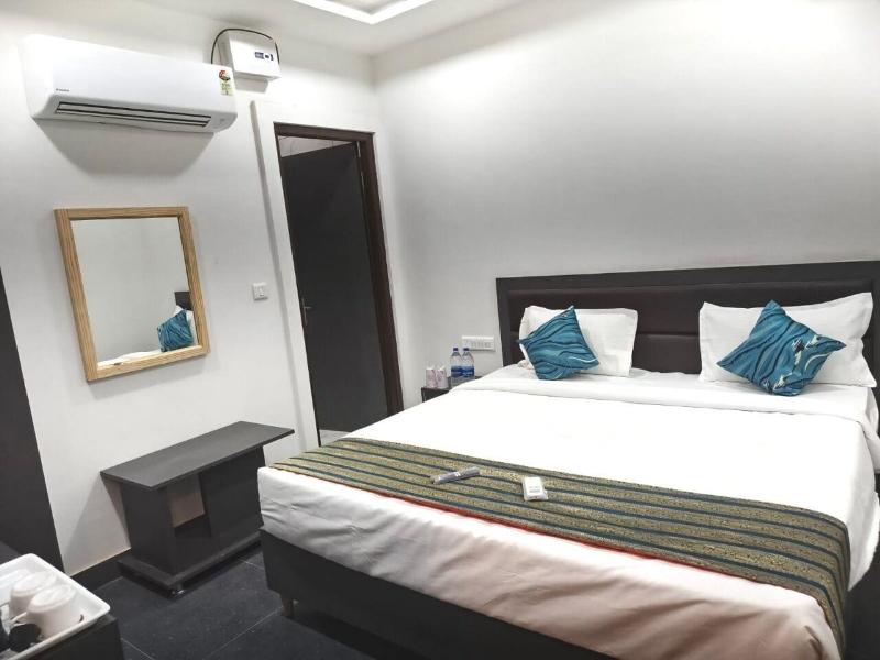 Hotel Jodhani Regency image