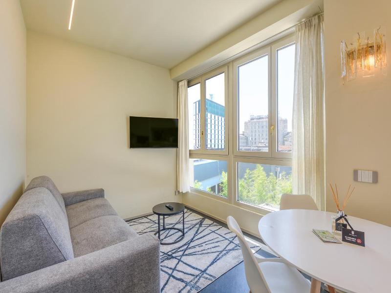 Milan Royal Suites Luxury P Zza Della Repubblica image