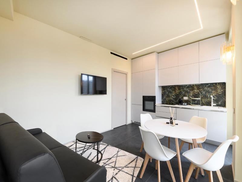 Milan Royal Suites Luxury P Zza Della Repubblica image