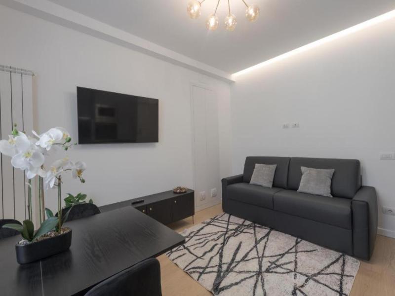 Milan Royal Suites Luxury P Zza Della Repubblica image