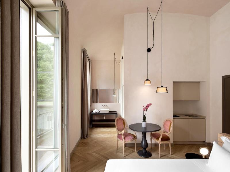 Opera35 Boutique Hotel image