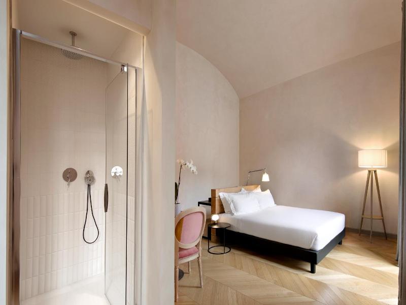 Opera35 Boutique Hotel image
