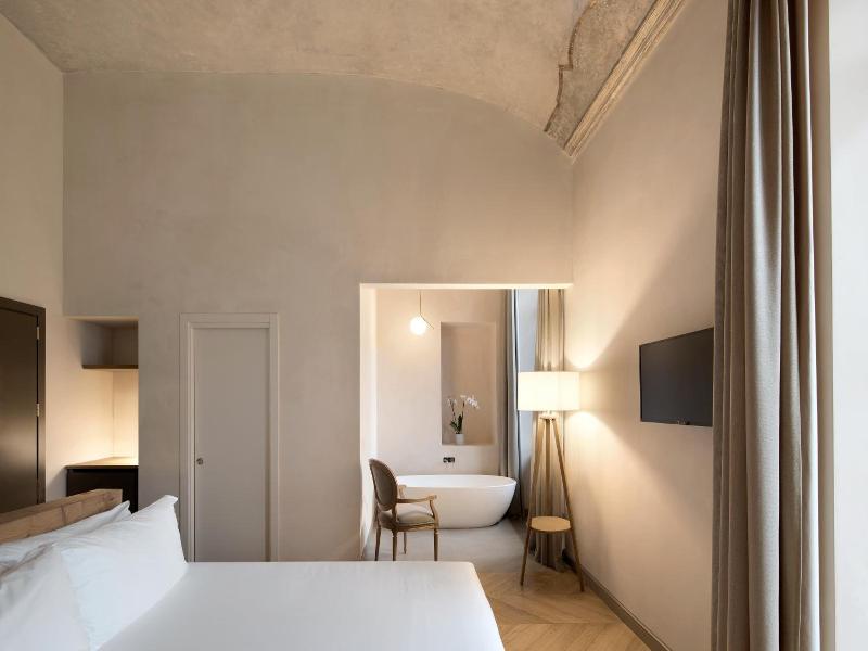 Opera35 Boutique Hotel image