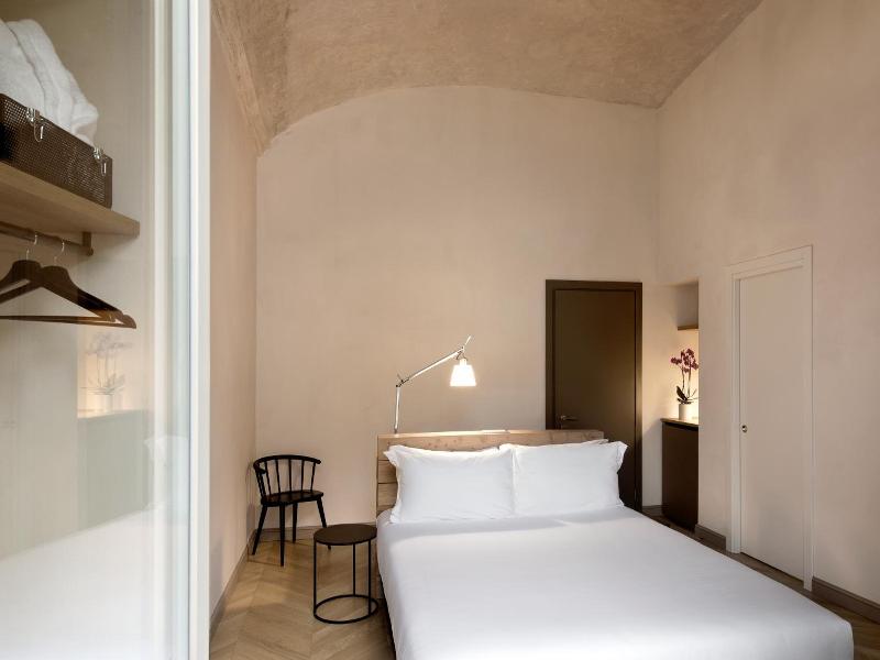 Opera35 Boutique Hotel image