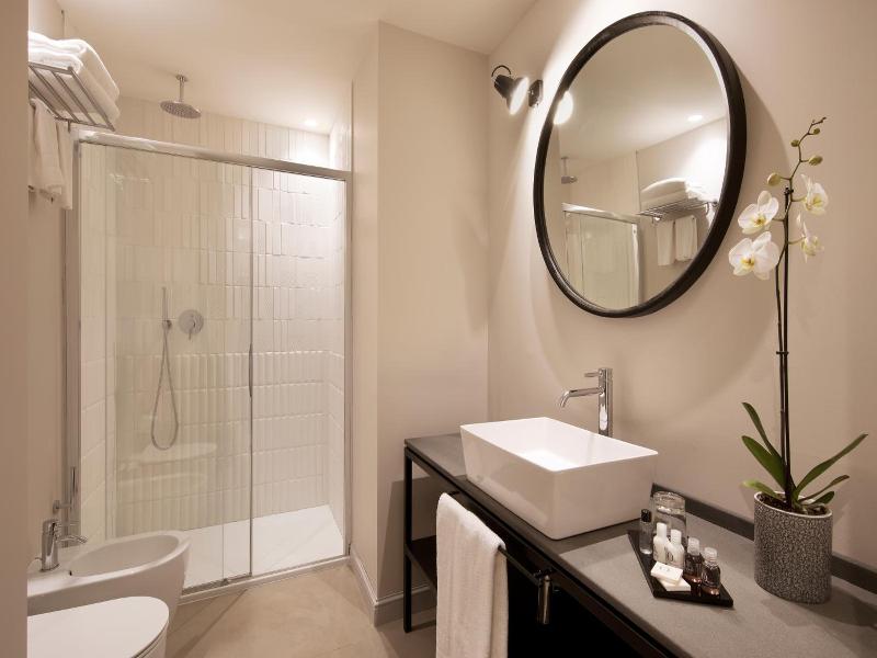 Opera35 Boutique Hotel image