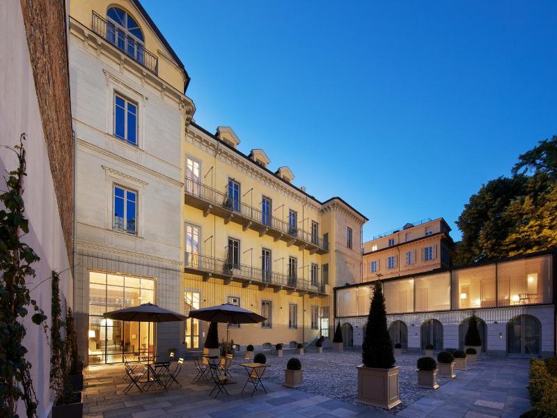Opera35 Boutique Hotel image