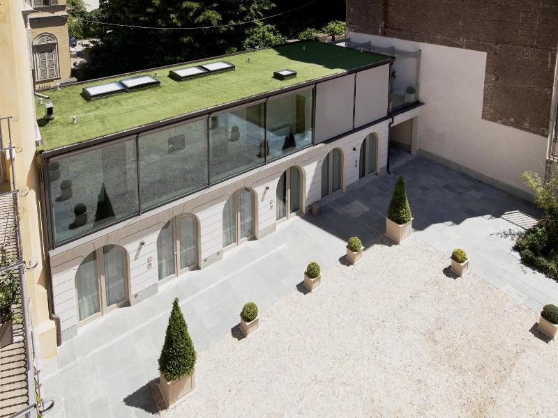 Opera35 Boutique Hotel image