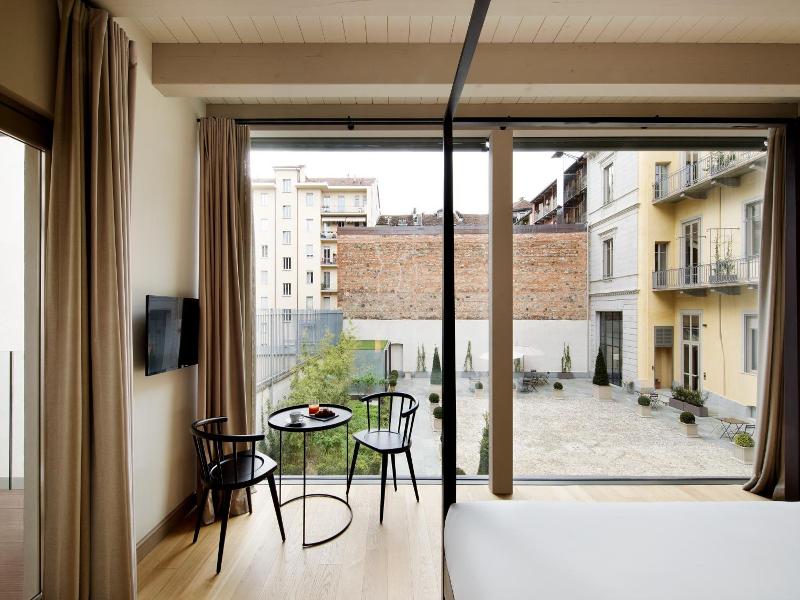 Opera35 Boutique Hotel image
