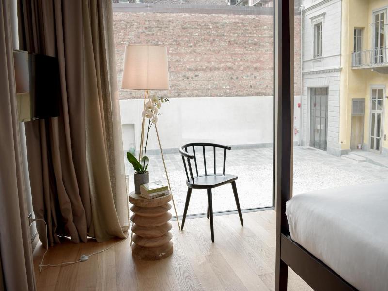 Opera35 Boutique Hotel image