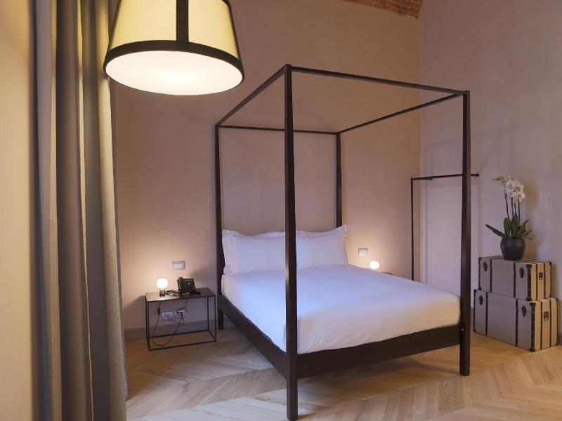 Opera35 Boutique Hotel image