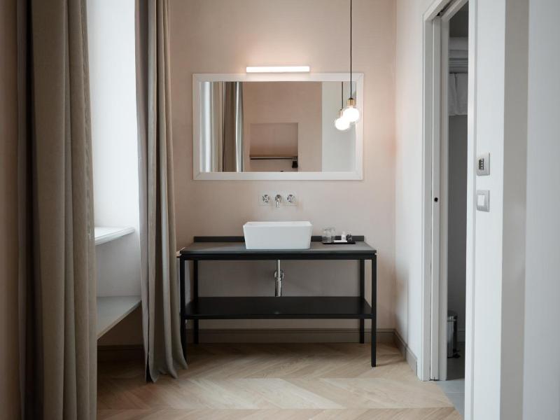 Opera35 Boutique Hotel image