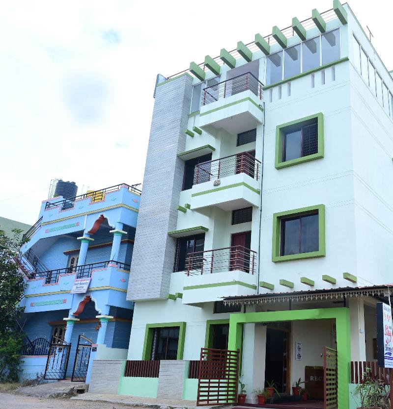 Hotel Stay Shine — general view