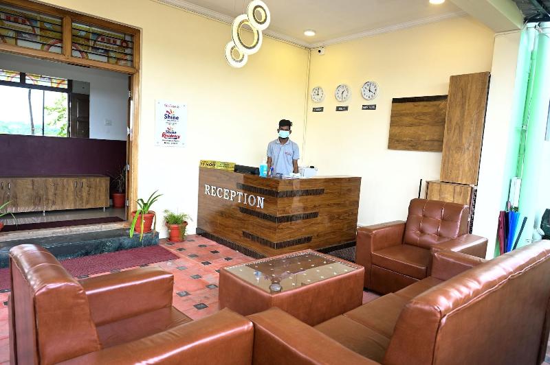 Hotel Stay Shine image