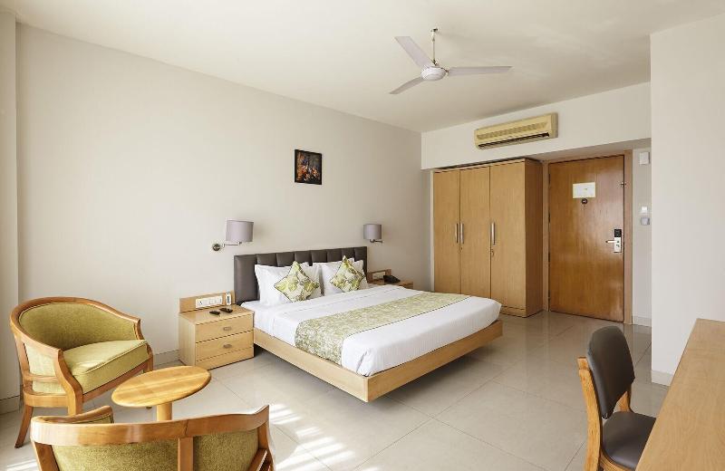 Monday Hotels Mahape image