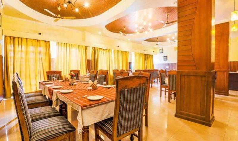 Fabhotel Statiq Inn image