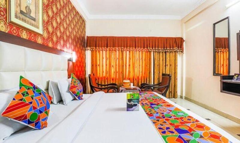 Fabhotel Statiq Inn image