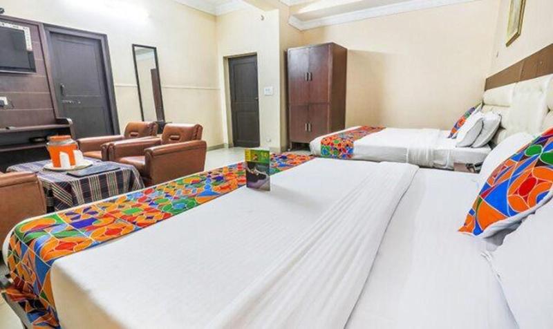 Fabhotel Statiq Inn image