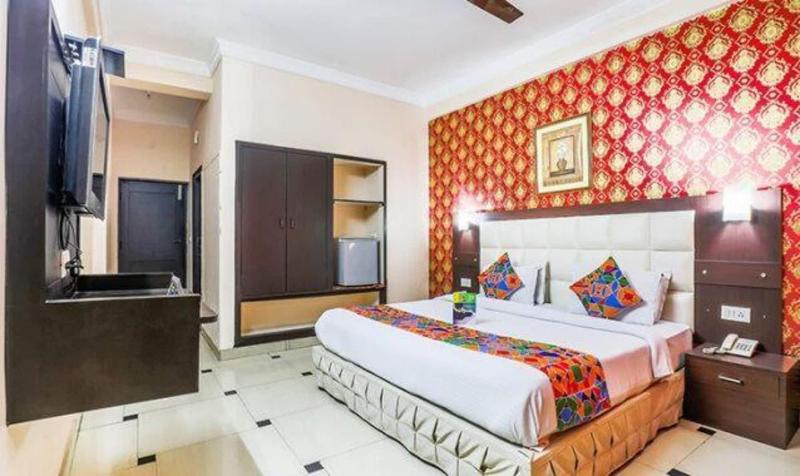 Fabhotel Statiq Inn image
