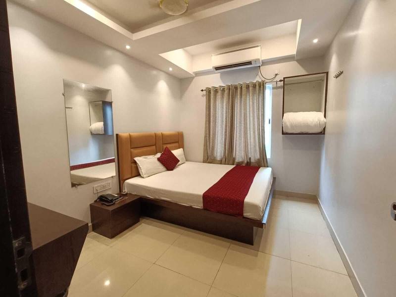 Hotel Divine View image