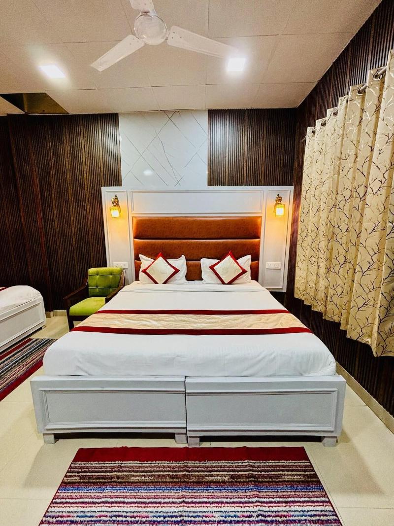 Hotel Amar image