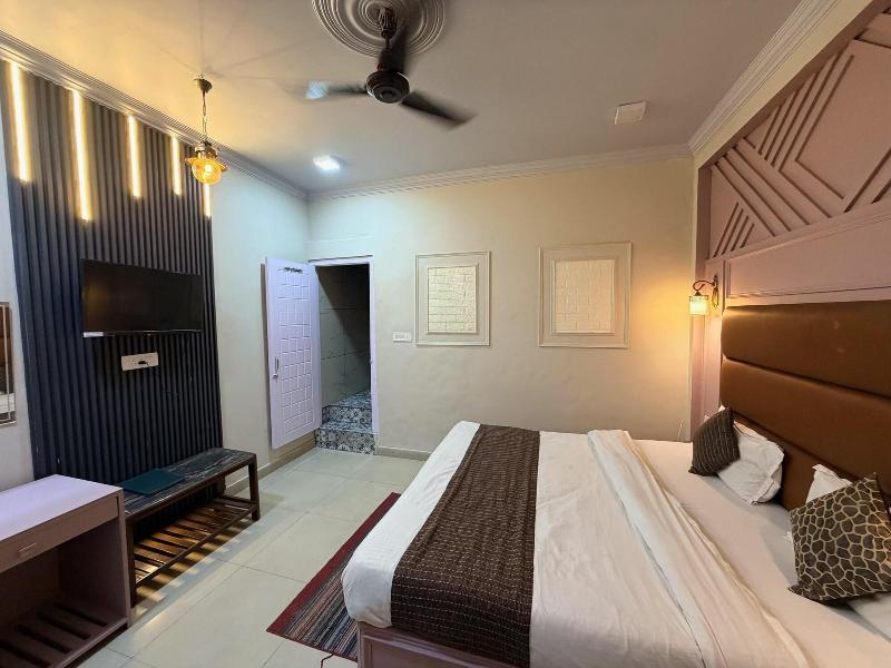 Hotel Amar image