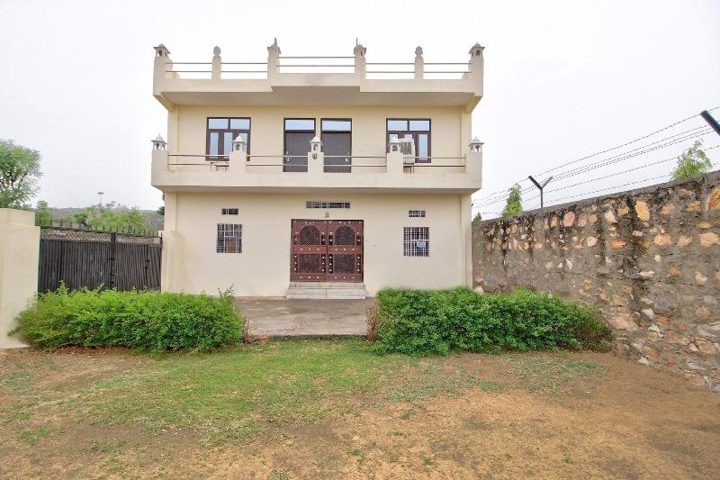 Spot On 40724 Kukas Guest House image